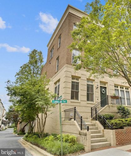 2300 Cobble Hill Ter, Silver Spring MD  20902-7602 exterior