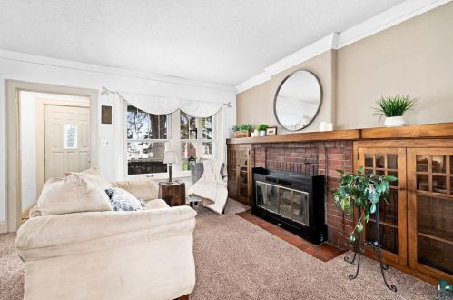 4625 5 St, Duluth MN 55807-2004 exterior