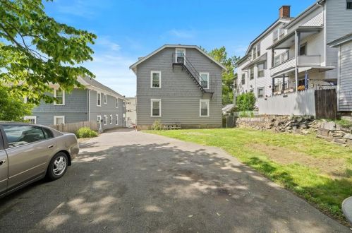 68 Fairlawn Ave, Woonsocket, RI 02895-1010