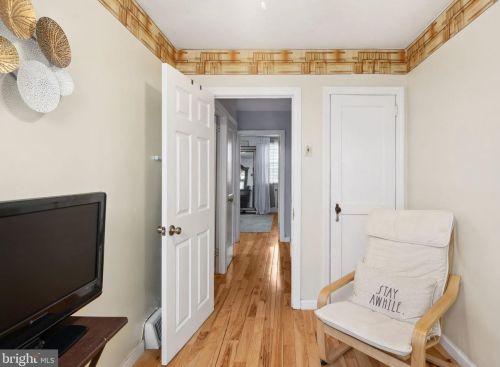 2204 Longshore Ave, Philadelphia PA 19149-1911 exterior