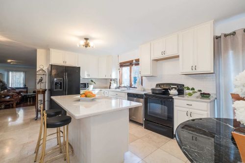 280 Half Hollow Rd, Huntington Station NY 11746-6326 exterior