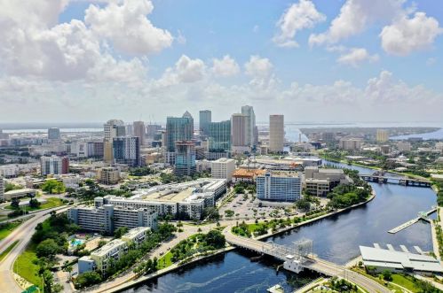 777 Ashley Dr, Tampa FL 33602-4356 exterior