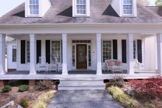 205 Gentlewoods Dr, Cary, NC 27518-8662