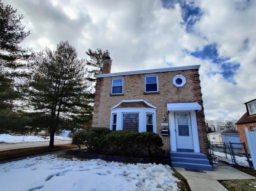 14438 La Salle St, Chicago, IL 60827-2723