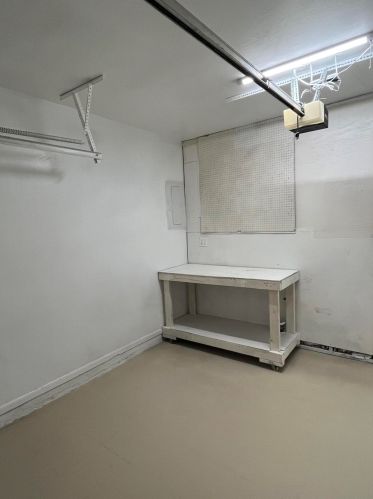 592 Whitmore Dr, Fort Pierce FL  34984-4570 exterior