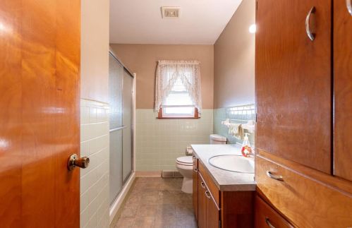 505 Crestview St, Cuba MO 65453-1970 exterior