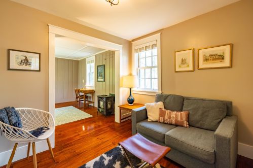 79 Mtn Rd, Concord NH 03301-6902 exterior