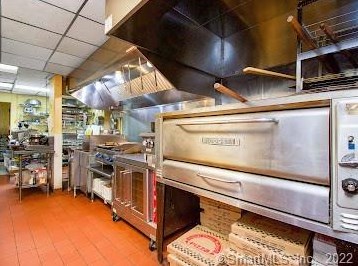 341 Main St, New Britain CT 06053-3489 exterior