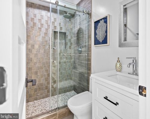 1551 4th St, Washington DC  20001-1905 exterior