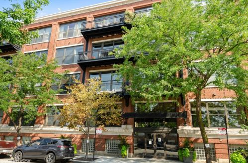 1040 Adams St, Chicago IL  60607-2912 exterior