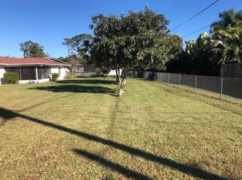 6503 Coquina Ave, Fort Pierce FL 34951-5206 exterior