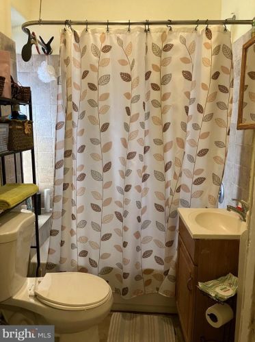 4718 Cedar Ave, Philadelphia PA 19143-2016 exterior