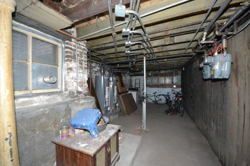 3825 California, Chicago IL 60618-3607 exterior