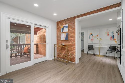 1524 Red Oak Dr, Silver Spring MD 20910-1549 exterior