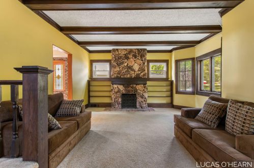 90 John Ball Park Dr, Grand Rapids MI 49504-5443 exterior