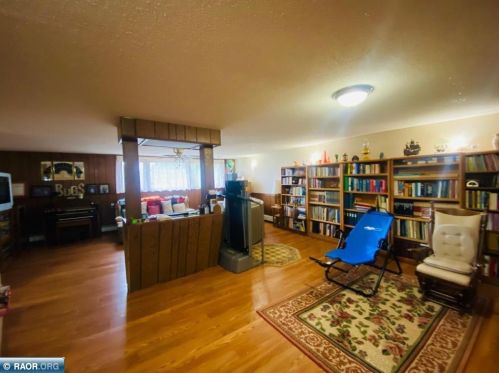 520 41 St, Hibbing MN 55746-3282 exterior