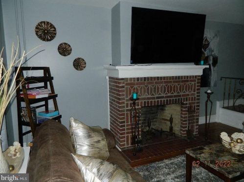 34 Dean Ave, Trenton NJ 08618-5201 exterior