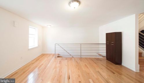 520 4 St, Philadelphia PA 19140-2417 exterior