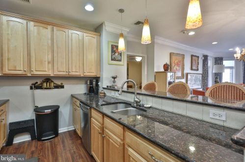 300 Carson Ter, Huntingdon Valley PA 19006-4719 exterior