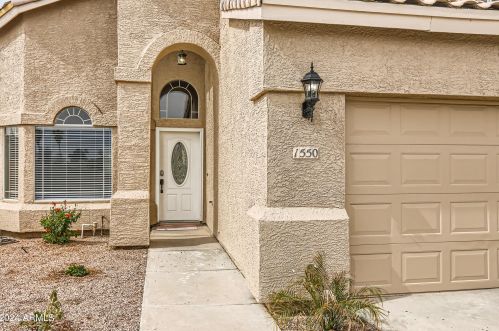 1550 Sunset Pl, Chandler AZ  85225-4308 exterior