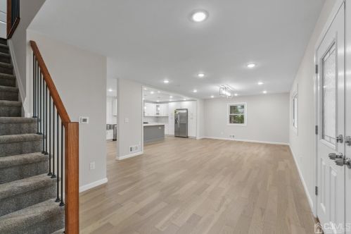 8 Timberline Dr, Bridgewater NJ  08807-1204 exterior