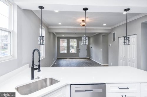 5220 Astor Pl, Washington DC  20019-6447 exterior