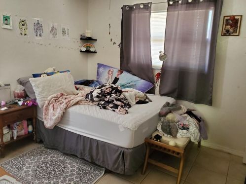 2198 41 St, Naples FL 34116-6571 exterior