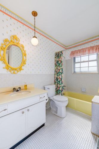 1486 Royal Spg Dr, Saint Louis MO 63122-7121 exterior