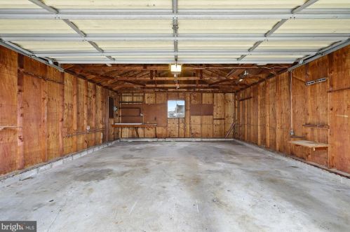 509 Diller Rd, Hanover PA 17331-4806 exterior