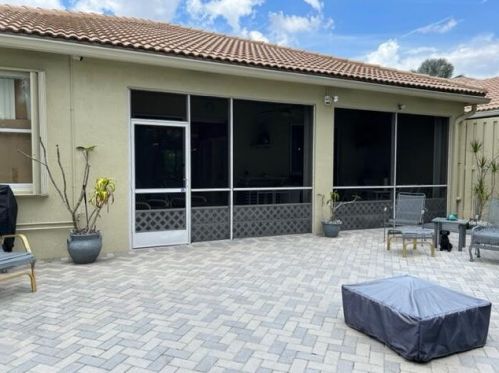 6934 Southport Dr, Boynton Beach FL 33472-6901 exterior