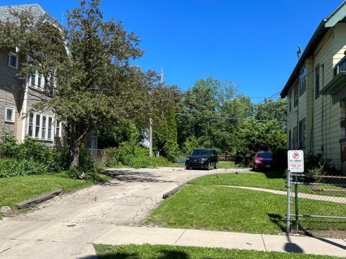 2900 11th St, Milwaukee WI 53215-3814 exterior