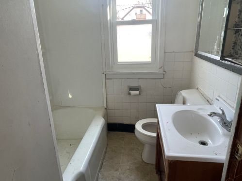 4546 40th St, Milwaukee WI  53209-5808 exterior