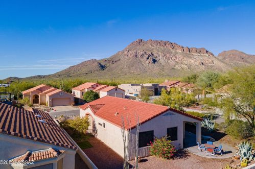 2651 Falcon View Dr, Tucson AZ  85713-4383 exterior