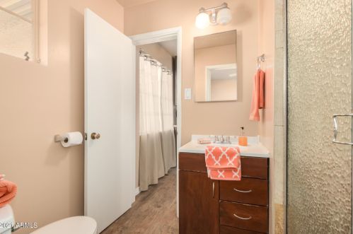 5501 39th Ave, Phoenix AZ 85029-3119 exterior