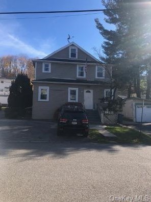 60 Leroy Ave, Valhalla, NY 10595-1457