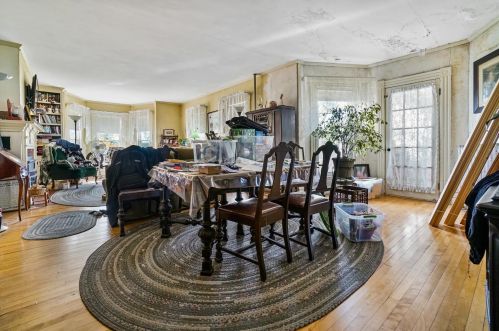 89 Appleton St, Concord NH 03301-5942 exterior