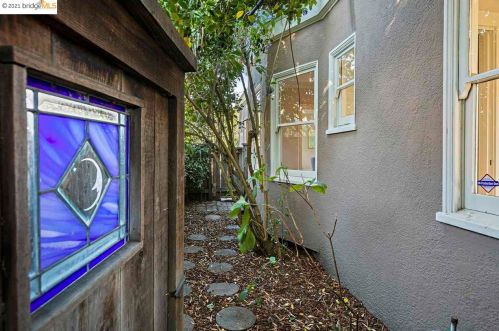 1728 Acton St, Berkeley CA 94702-1913 exterior