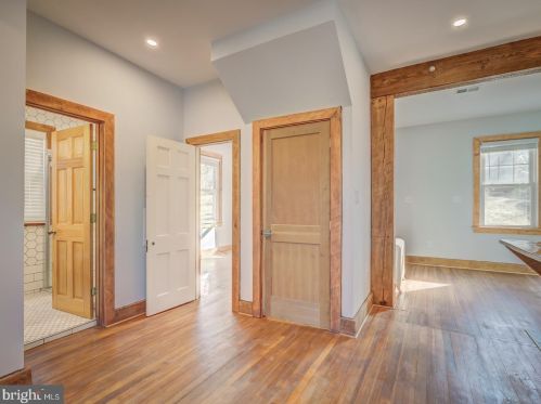 1805 Kearny St, Washington DC  20018-2435 exterior