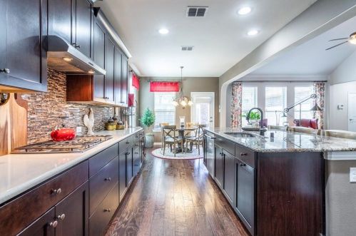 12809 Spg Hl Dr, Frisco TX 75035-1647 exterior