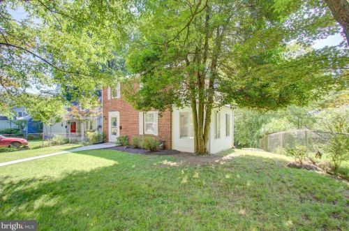 8403 Garland Ave, Silver Spring, MD 20912-7123