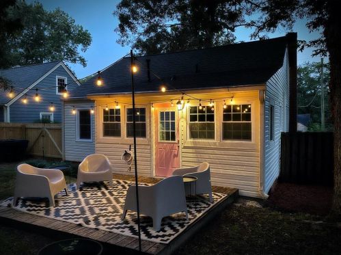 1901 Forrest Ave, Atlanta GA 30344-2768 exterior