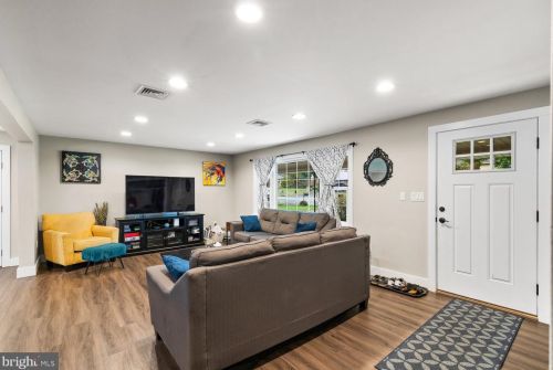 1826 Northbrook Dr, Lancaster PA 17601-5026 exterior