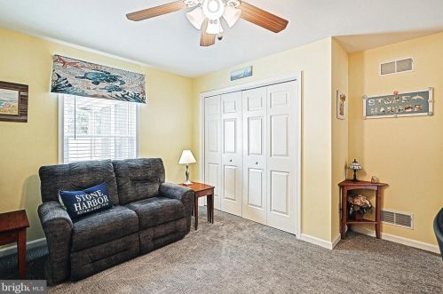 409 Chapelwood Dr, Hanover PA  17331-5232 exterior