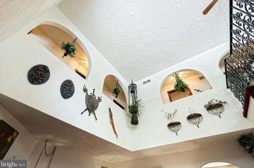 799 Laurel Wood Ln, Hanover PA 17331-6868 exterior