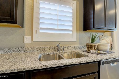 17310 7 Ln, Phoenix AZ 85023-2669 exterior