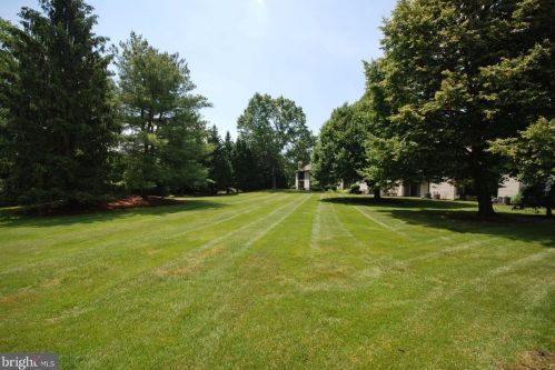 149 Wyndham Pl, Trenton NJ 08691-3130 exterior