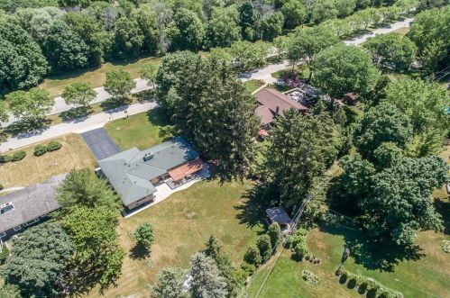 2569 Root Riv Pkwy, Milwaukee WI 53227-1849 exterior