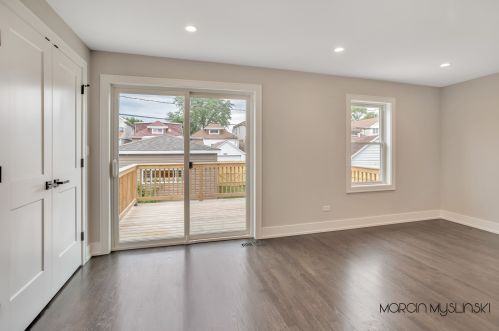 7870 Oakleaf Ave, Chicago IL  60707-1351 exterior