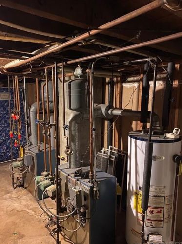 98 Greenwood St, New Britain CT 06051-3326 exterior