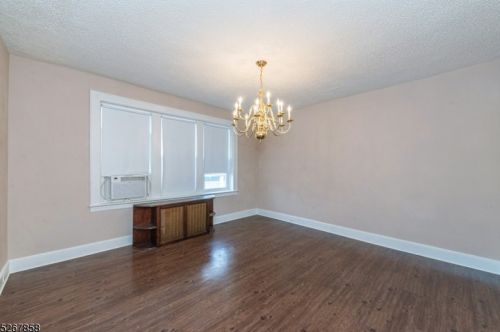 494 13 St, Newark NJ 07107-1105 exterior